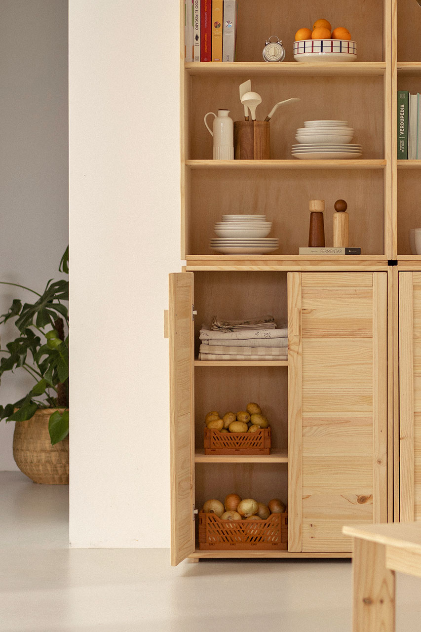 Imagen de ambiente 6 para:Armario alacena doble en madera maciza de pino